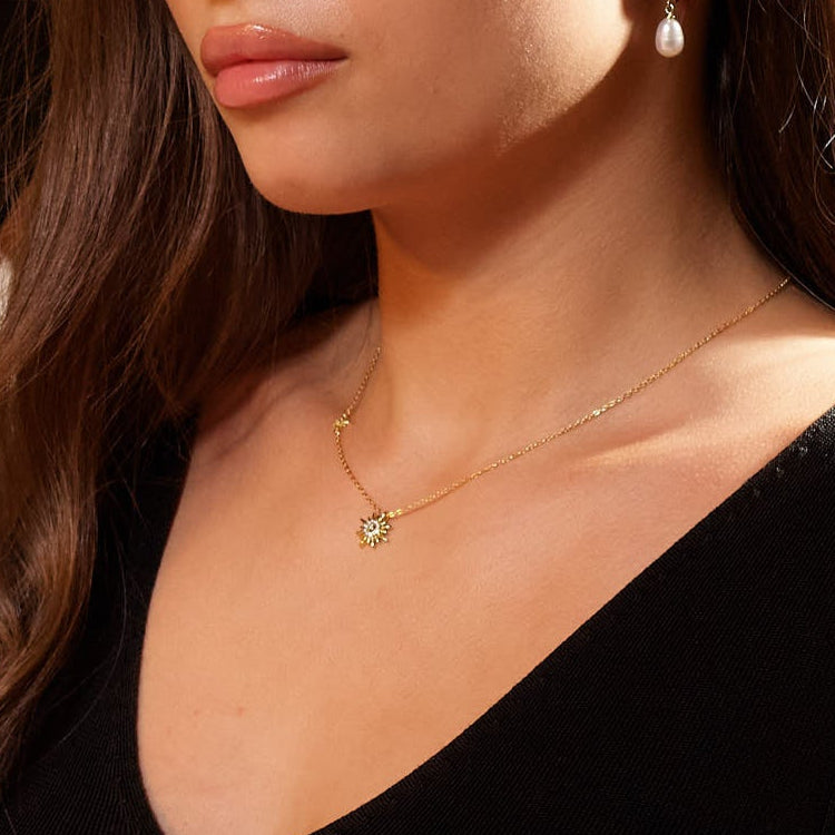 Sun gaze necklace