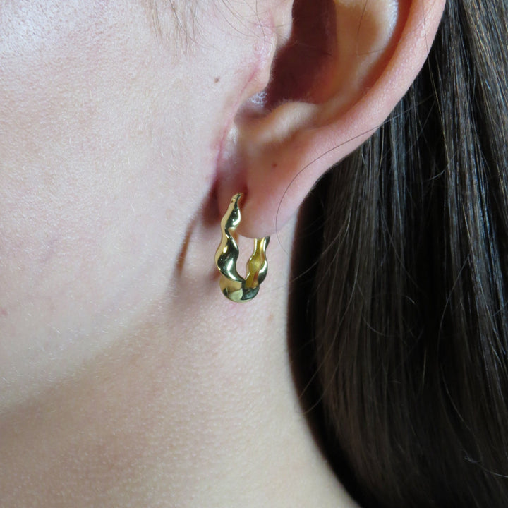 Tao Hoop Earrings Gold