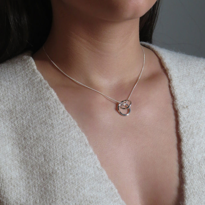 Emery Necklace Silver