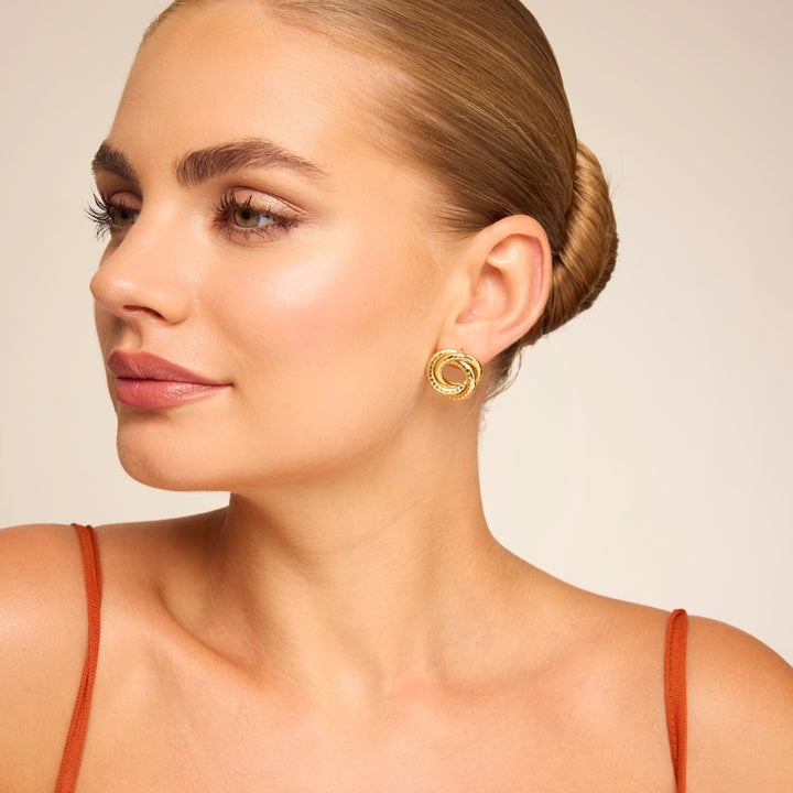 Halo Stud Earrings Gold