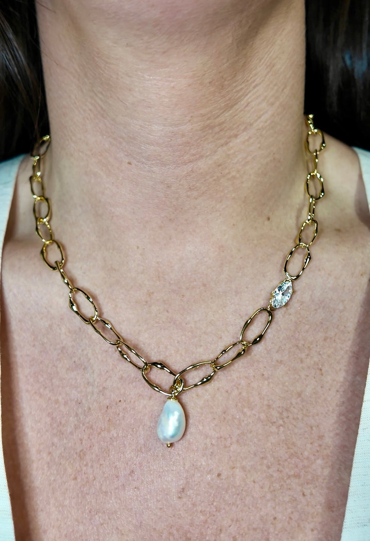 Yume Necklace in Gold