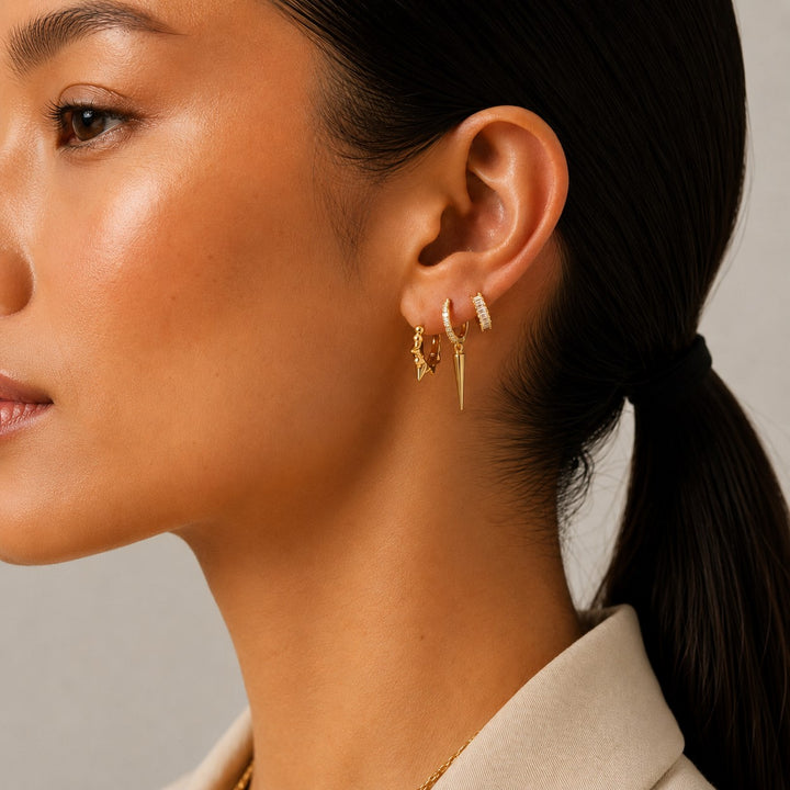 Baguette Huggie Earrings Gold