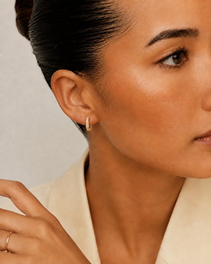Hera Oval Hoop Earrings Gold