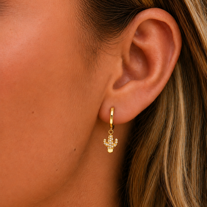 Howdy Honey Charm Earrings Set Gold