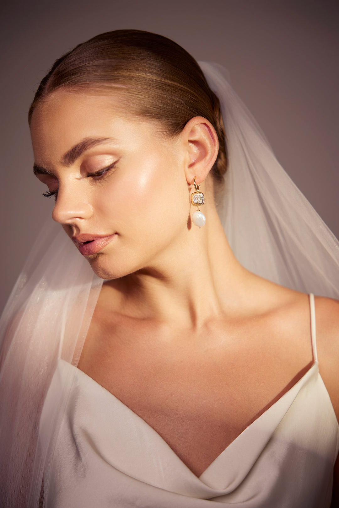 Ema Earrings in Gold