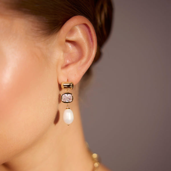 Saori Earrings in Gold