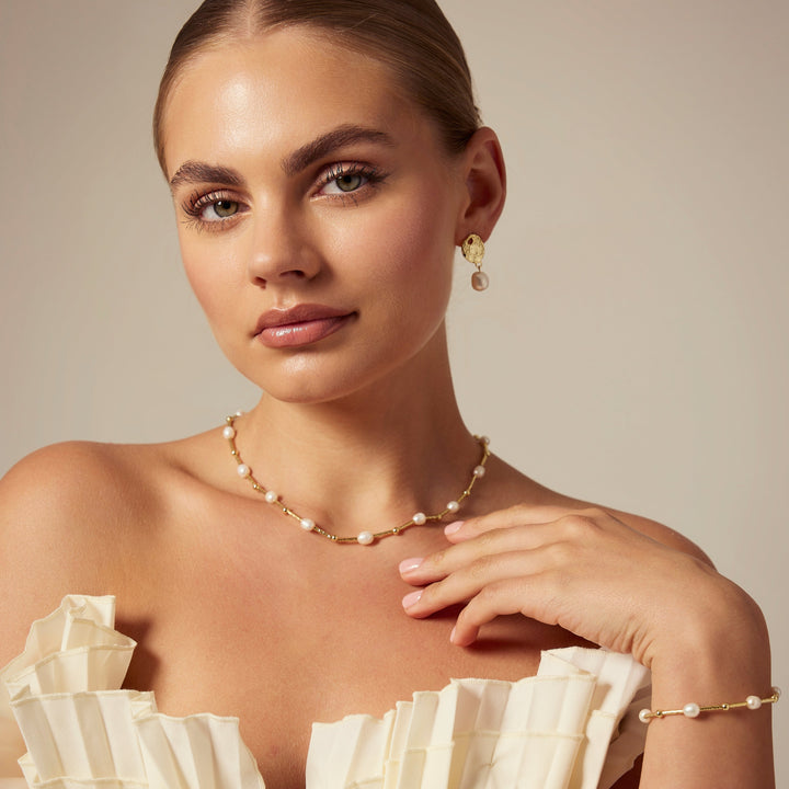 Vela Necklace Gold